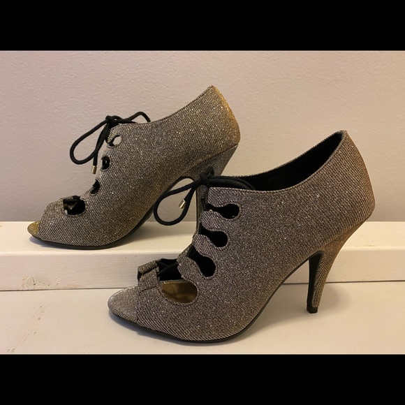 High heel peep toe shoes - Picture 3 of 5